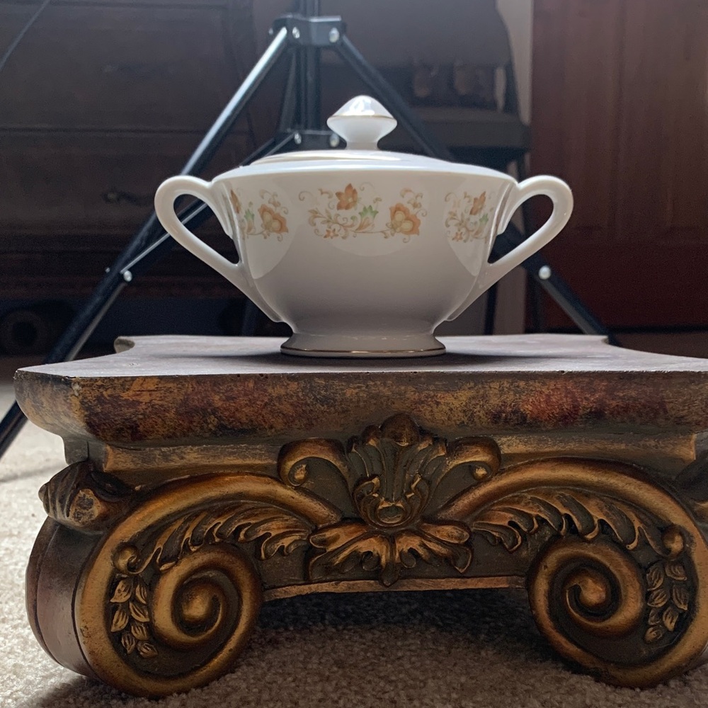 Vintage Happy Home “Spring Garden” Floral Sugar Bowl Fine China EUC